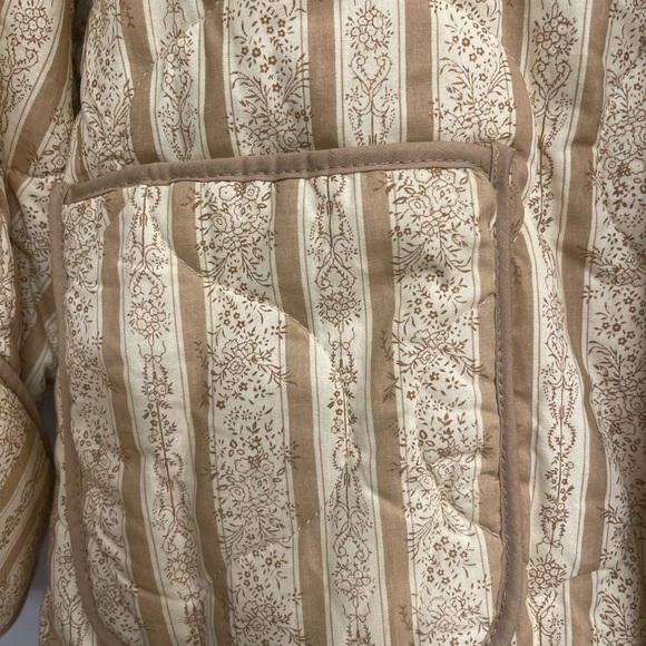 From shop your darling boutique. New. 
Brand MABLE Size M ( fits over sized) - Picture 3 of 5